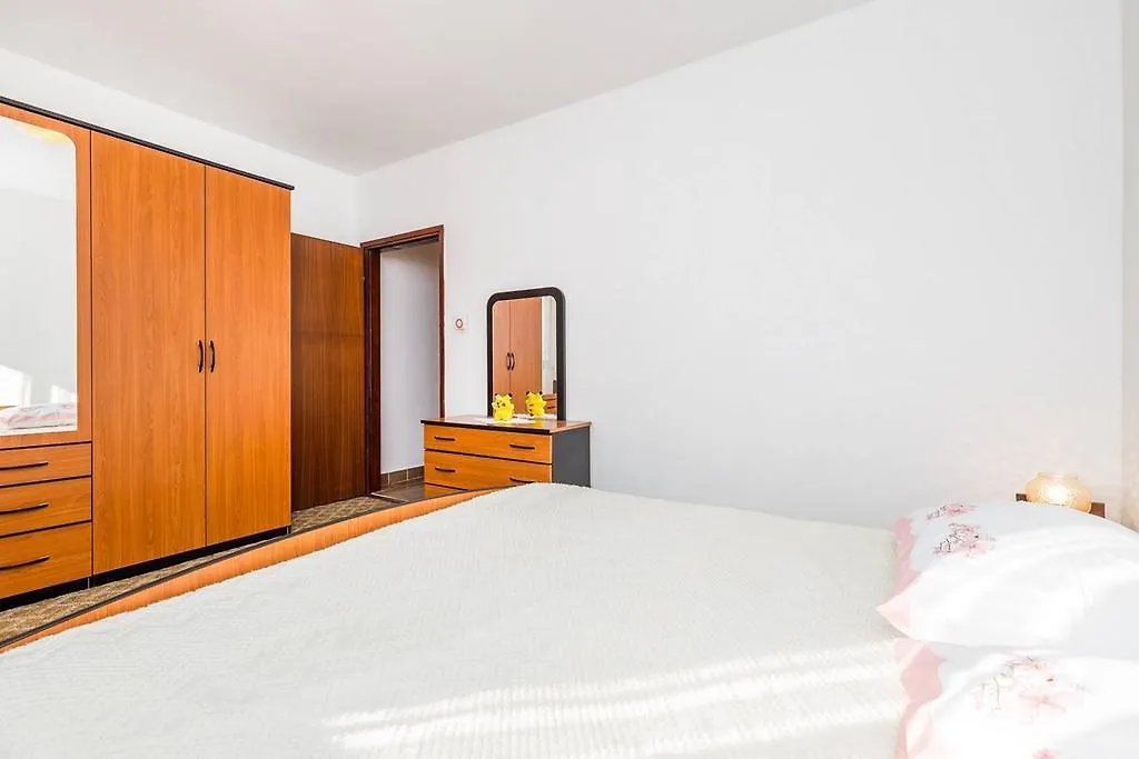 Apartment Marcelo メドゥリン 0*,